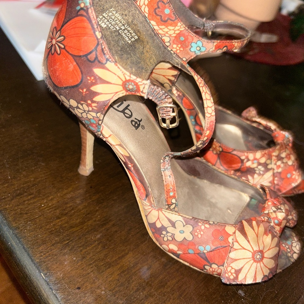 Diba Floral Heels - Red and Tan